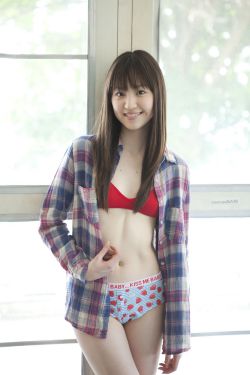 隣の若妻さん竹内纱里奈